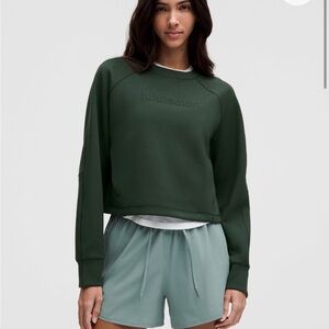 Lululemon Athletica smooth spacer pullover graphic in Rainforest Green size 4